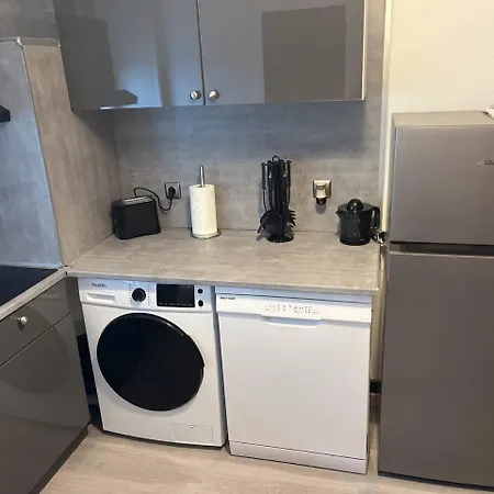 St Michel Pres Du Centre Avec Internet - Entree Autonome Apartment